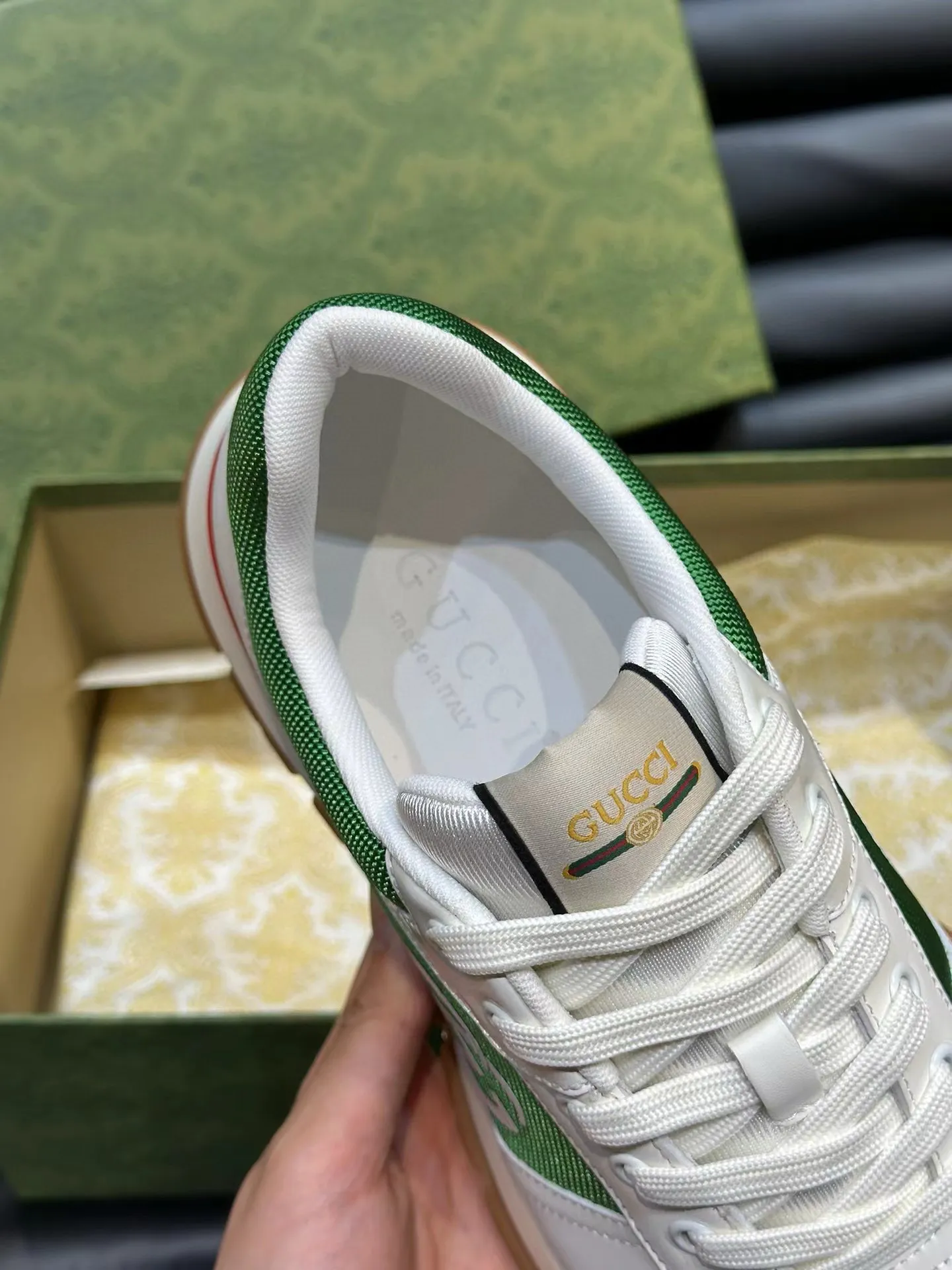 Factory price: 460💰Gucci new men's shoes GUCCI [Lightning] latest shoes are shipped. Original quality, fashionable, made of special materials, sheepskin lining, brand new packaging. The foot feels super comfortable and the workmanship is impeccable. Size: 38-45, Dingyi 45